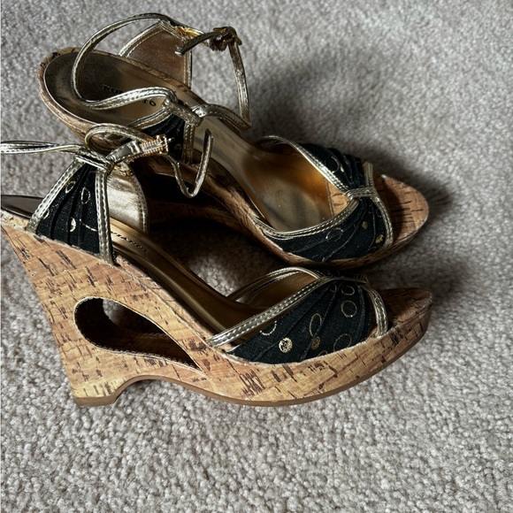 Black & Gold Sandals - Picture 2 of 3